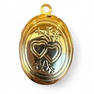 Vintage Gold Tone Double Heart Engraved Photo Locket Pendant
